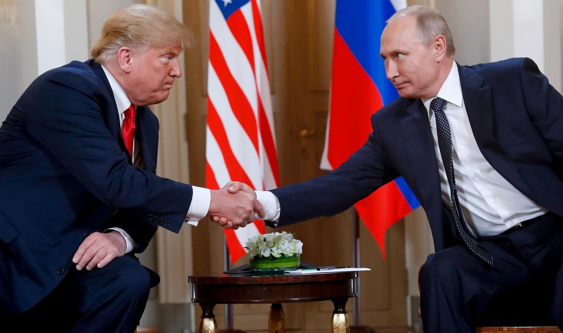 NGUYÊN NHÂN TẠO RA LIÊN MINH CHẶT CHẼ DONALD TRUMP – VLADIMIR PUTIN